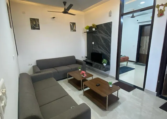 2Bhk Stay In Dwarka