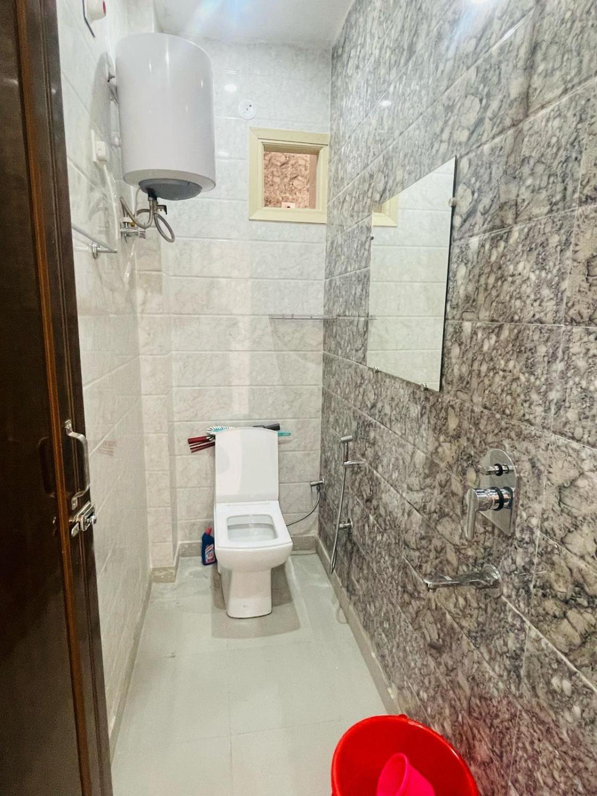 2bhk In Dwarka Apartment