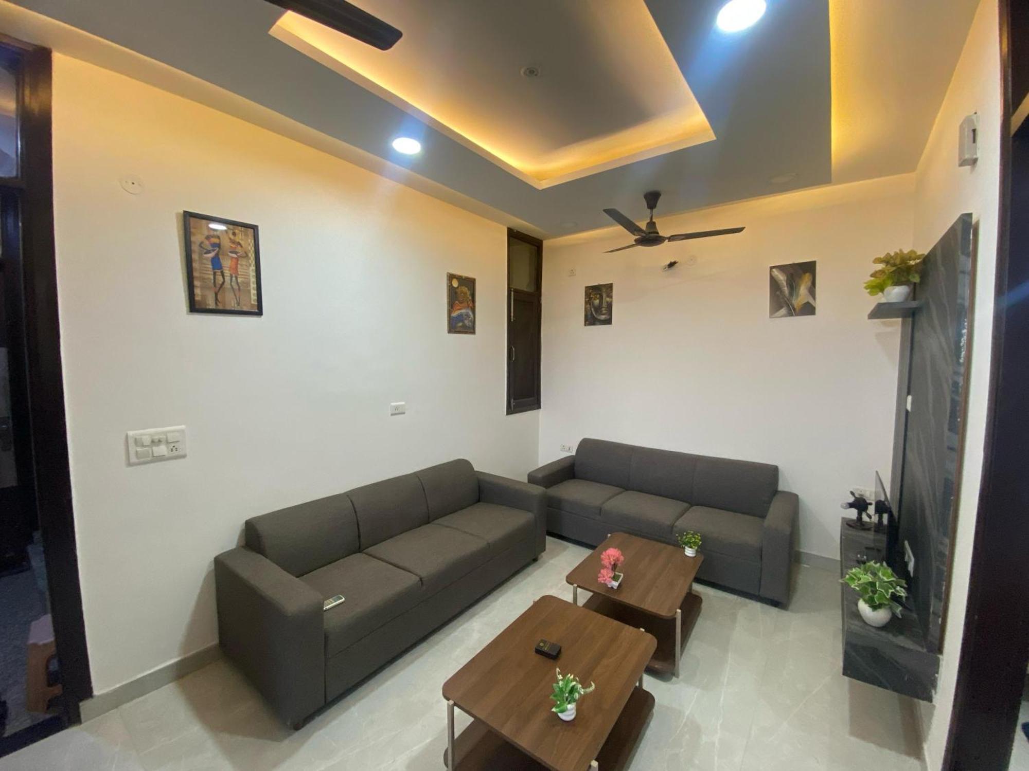 2bhk In Dwarka * New Delhi