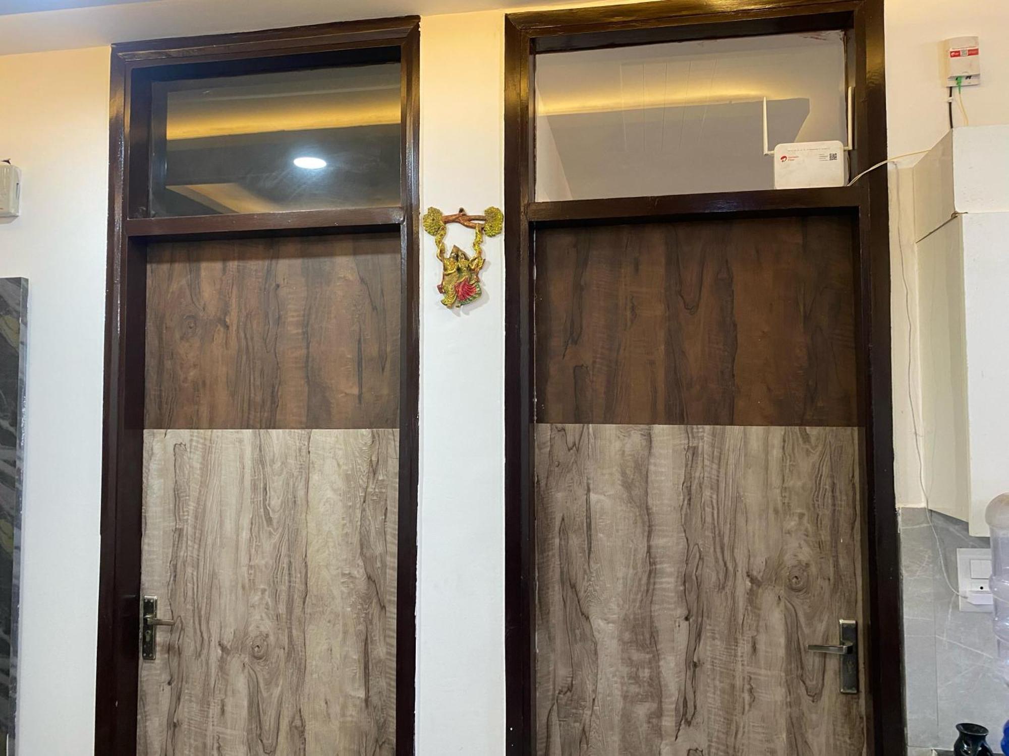 2bhk In Dwarka * New Delhi