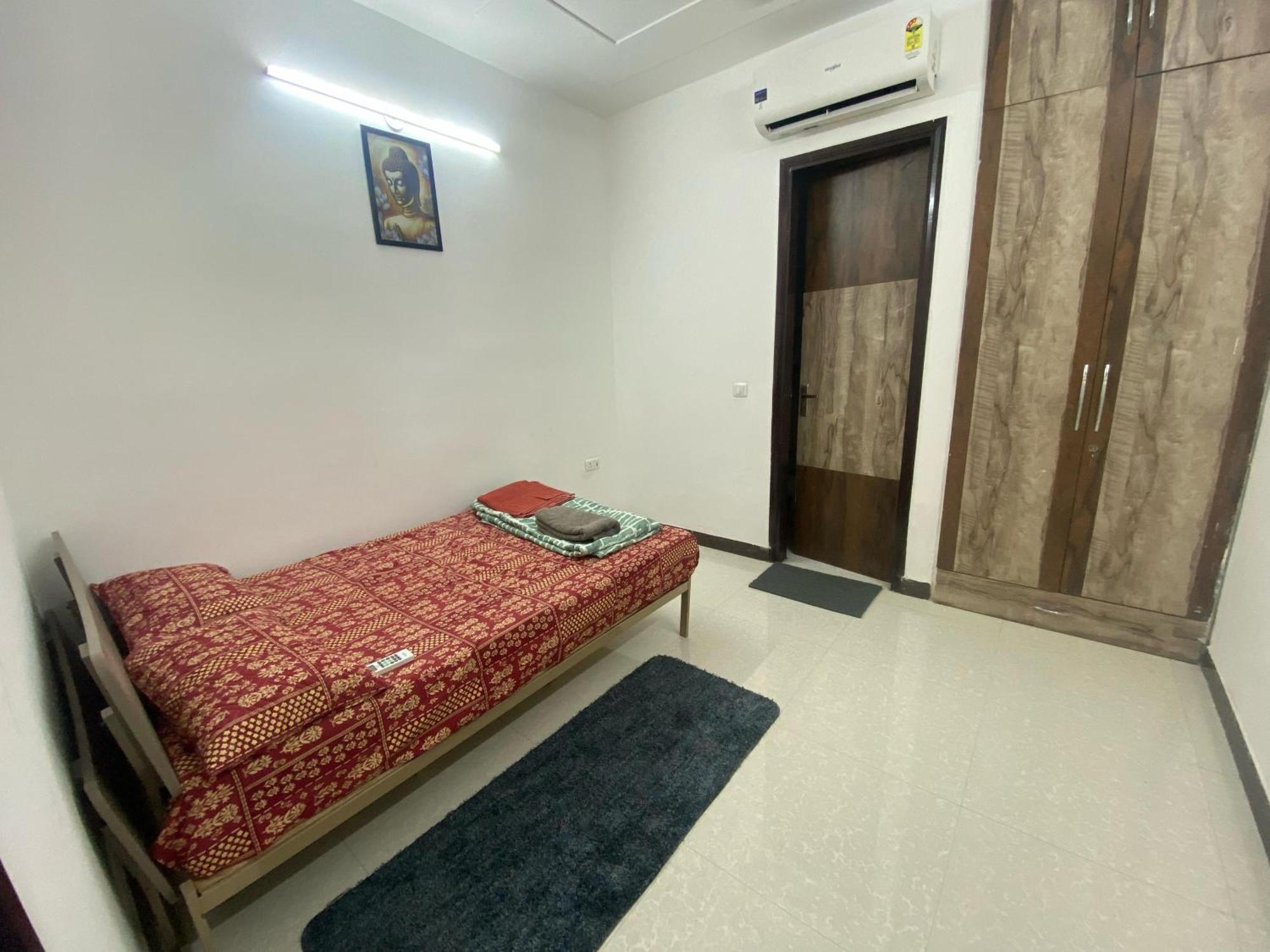 Apartment 2bhk In Dwarka New Delhi